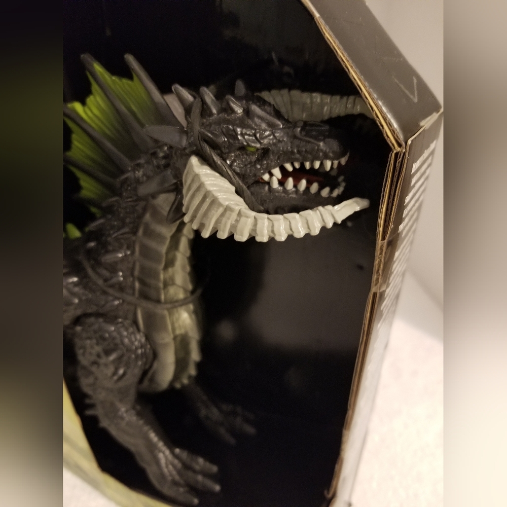 Rakor Dungeons & Dragons Black Green Dragon Figure Honor Among Thieves DnD